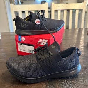 NWT NB Training tennis shoes / 11 Wide